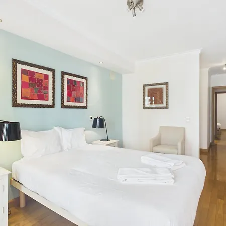 2br W/ Balcony - Heart Of | By Airnest דירה *